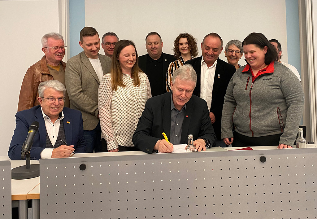 Arbeiter-Samariter-Bund Saarland (ASB) und Vereinte Dienstleistungsgewerkschaft (ver.di) unterzeichnen Tarifvertrag
