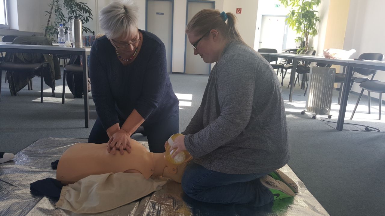 ASB Saarland bietet Notfalltraining für Pflegepersonal an